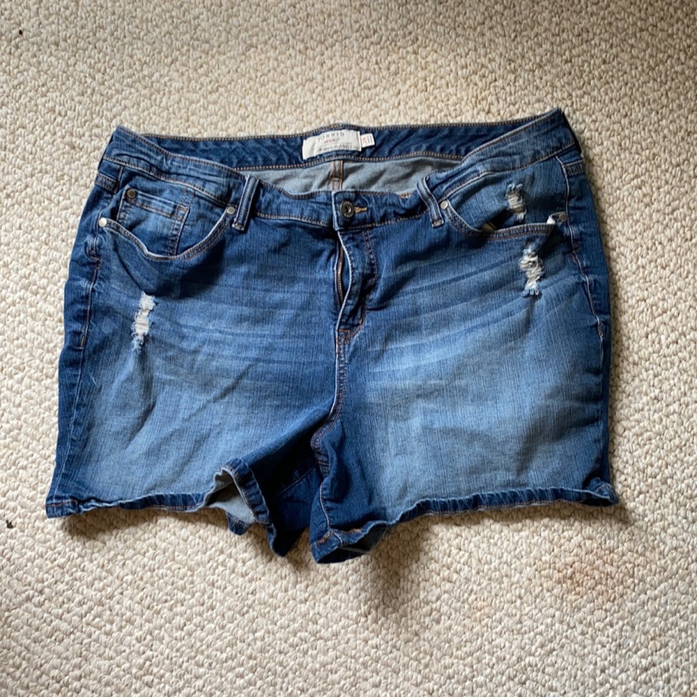 Plus size denim shorts